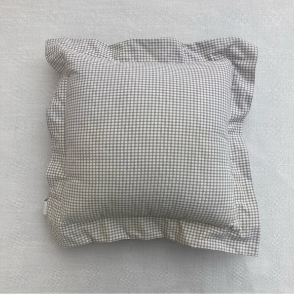 Country Curtains Green and White Checkered Accent Pillow - Made in USA - Picture 1 of 7